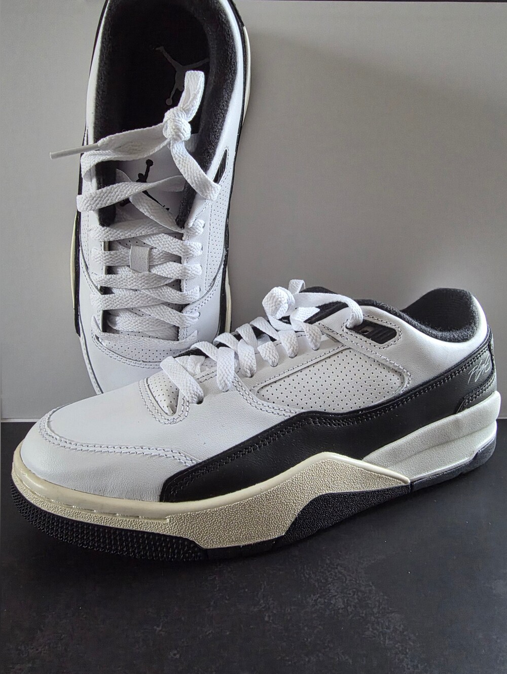 Jordan Flight Court Mens Size 7.5 New With Box